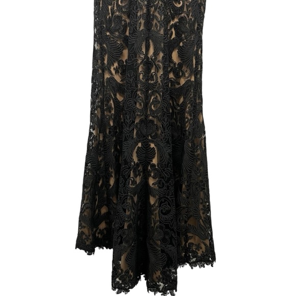 Tadashi Shoji Black Lace Boat Neck Cap Sleeve Full Length Evening Gown Women’s 2 - Picture 7 of 12